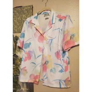 Light colorful medium frayne made in USA button up flowers floral fun pink blue